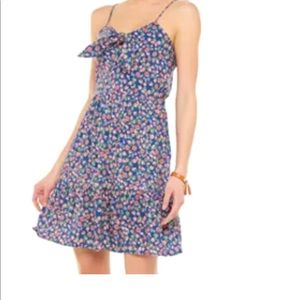 So ruffled hem dress size L